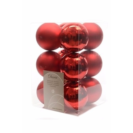 24x stuks kunststof kerstballen mix van rood en donkergroen 6 cm