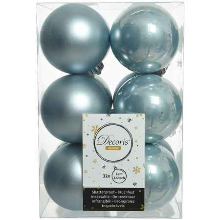 12x stuks kunststof kerstballen lichtblauw 6 cm glans/mat