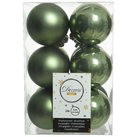 24x Plastic christmas baubles moss green and lilac 6 cm mix