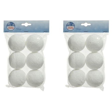 18x Witte sneeuwballen/sneeuwbollen 6 cm
