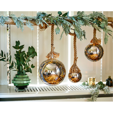 1x stuks verlichte glazen kerstballen aan touw met 15 lampjes zilver/warm wit 10 cm diameter