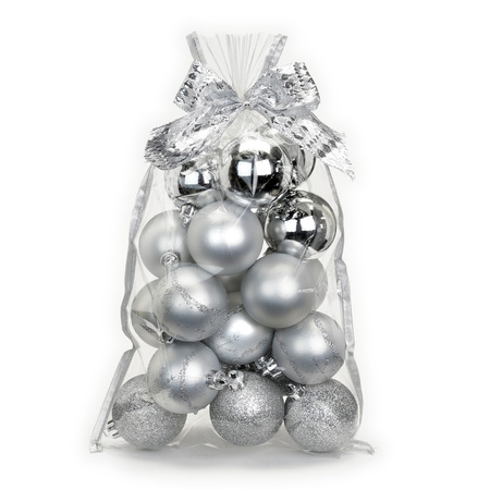 20x pcs plastic christmas baubles silver mix 6 cm in giftbag