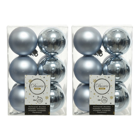 24x Kunststof kerstballen glanzend/mat lichtblauw 6 cm kerstboom versiering/decoratie