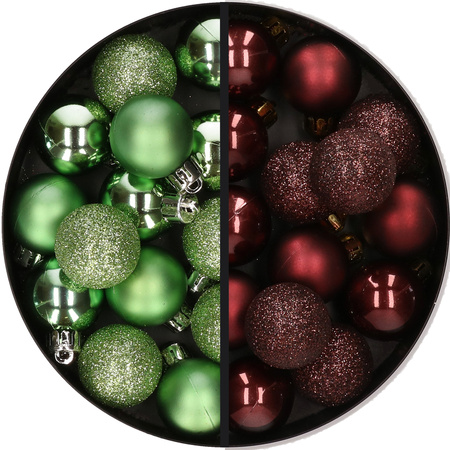 28x stuks kleine kunststof kerstballen groen en mahonie bruin 3 cm