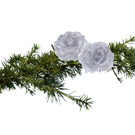 2x stuks kerstboom decoratie bloemen rozen zilver op clip 9 cm