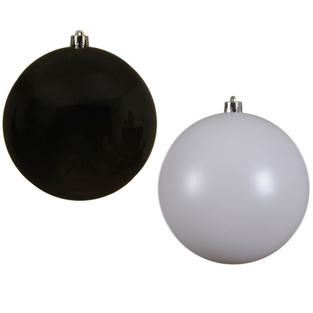 36x pcs plastic christmas baubles black and white 6 and 8 cm