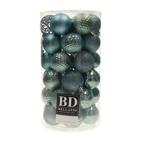74x stuks kunststof kerstballen mix van zilver en ijsblauw 6 cm