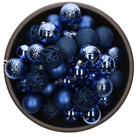 74x stuks kunststof kerstballen mix van kobalt blauw en zilver 6 cm
