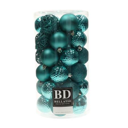 Kunststof kerstballen 37x stuks turquoise blauw 6 cm en kralenslinger zilver