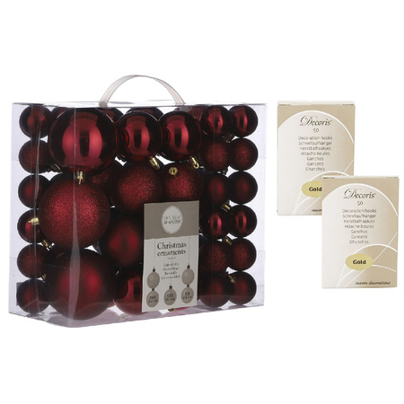 46x stuks kunststof kerstballen donkerrood 4, 6 en 8 cm inclusief kerstbalhaakjes