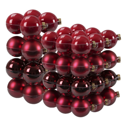 52x stuks glazen kerstballen rood/donkerrood 6 en 8 cm mat/glans