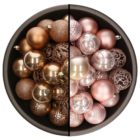 74x stuks kunststof kerstballen mix van camel bruin en lichtroze 6 cm