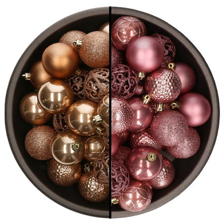 74x stuks kunststof kerstballen mix van camel bruin en velvet roze 6 cm