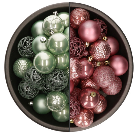 74x stuks kunststof kerstballen mix van mintgroen en oudroze 6 cm