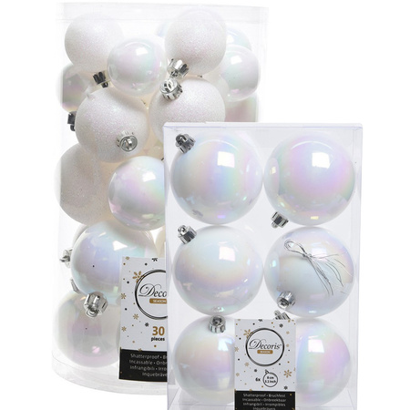 Decoris kerstballen 36x stuks parelmoer wit kunststof 4-5-6-8 cm