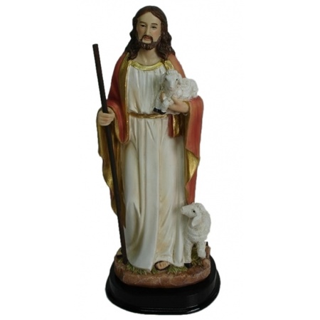 Jezus beeldje met lammetjes 20 cm