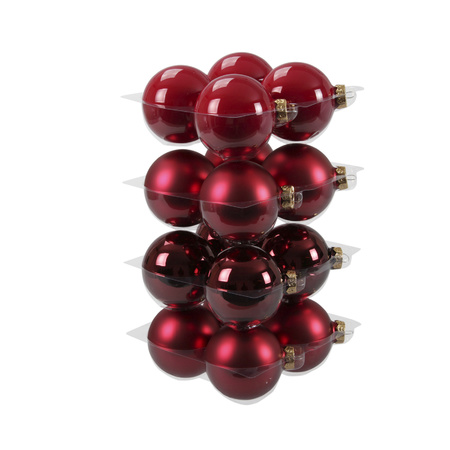 16x Glass christmas baubles red/dark red 8 cm 