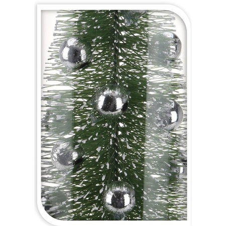 Kerst hangdecoratie glazen stolp met groen/zilveren kerstboom 22 cm